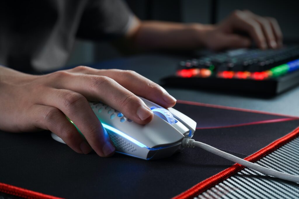 gaming mouse and keyboard